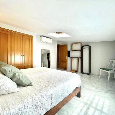 Calu Homes Duplex Cerca Playa De Huelin Málaga Eksteriør billede