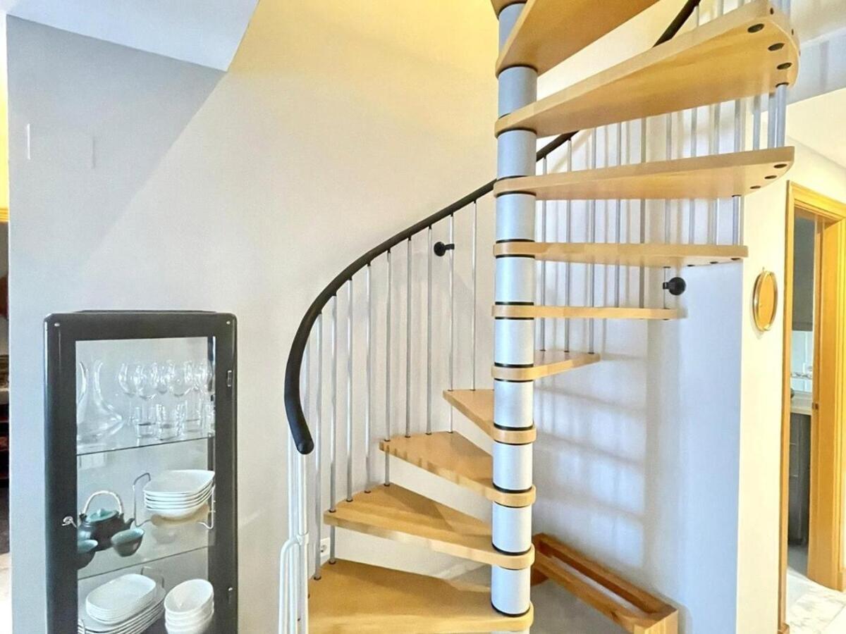 Calu Homes Duplex Cerca Playa De Huelin Málaga Eksteriør billede