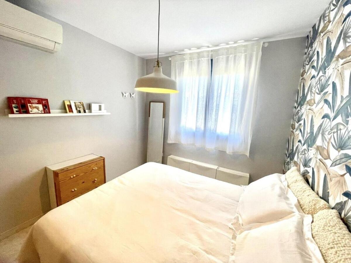 Calu Homes Duplex Cerca Playa De Huelin Málaga Eksteriør billede
