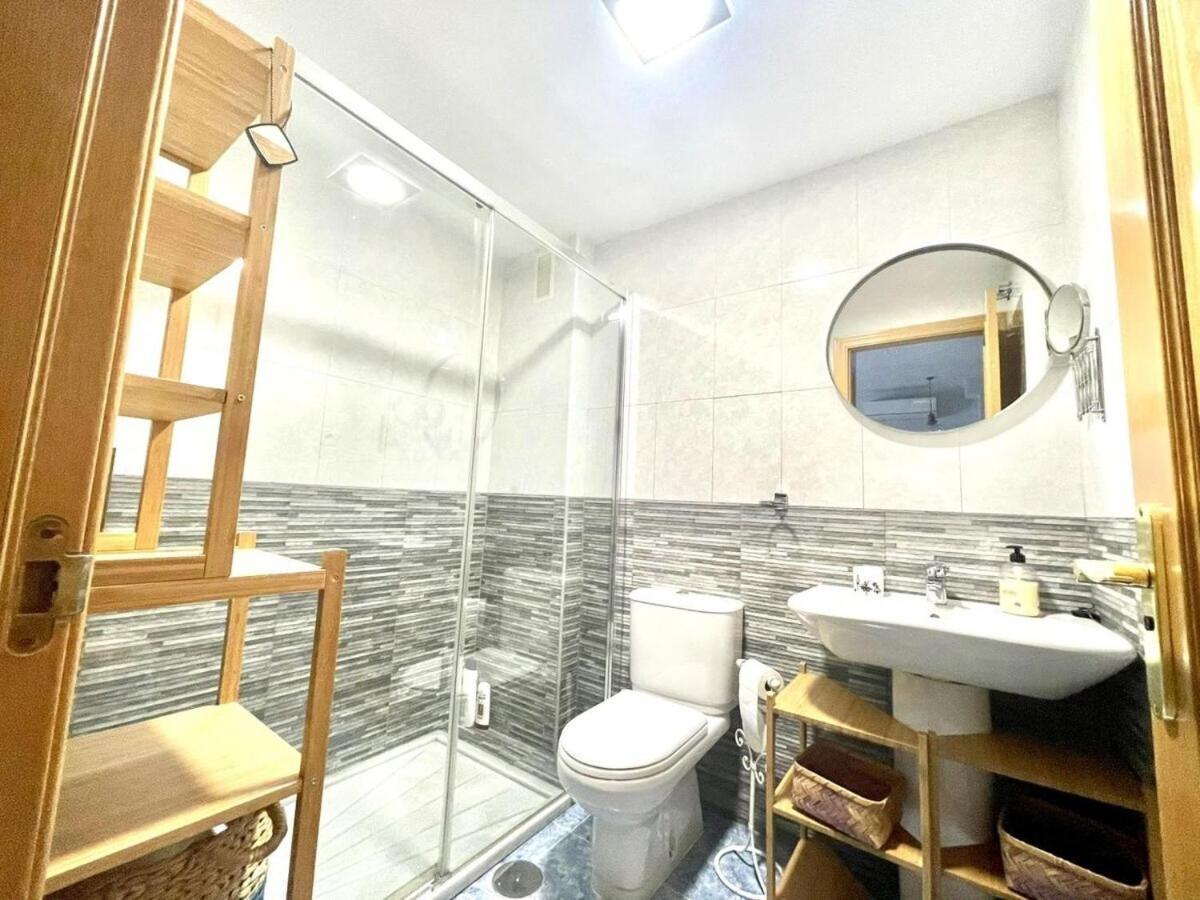 Calu Homes Duplex Cerca Playa De Huelin Málaga Eksteriør billede